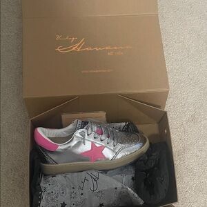 New Vintage Havana Metallic Sneakers with Pink Accent size 6